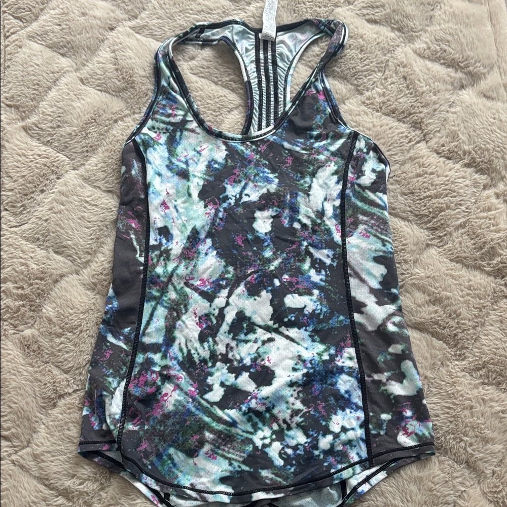 Vimmia Abstract Black and Blue  tank top
